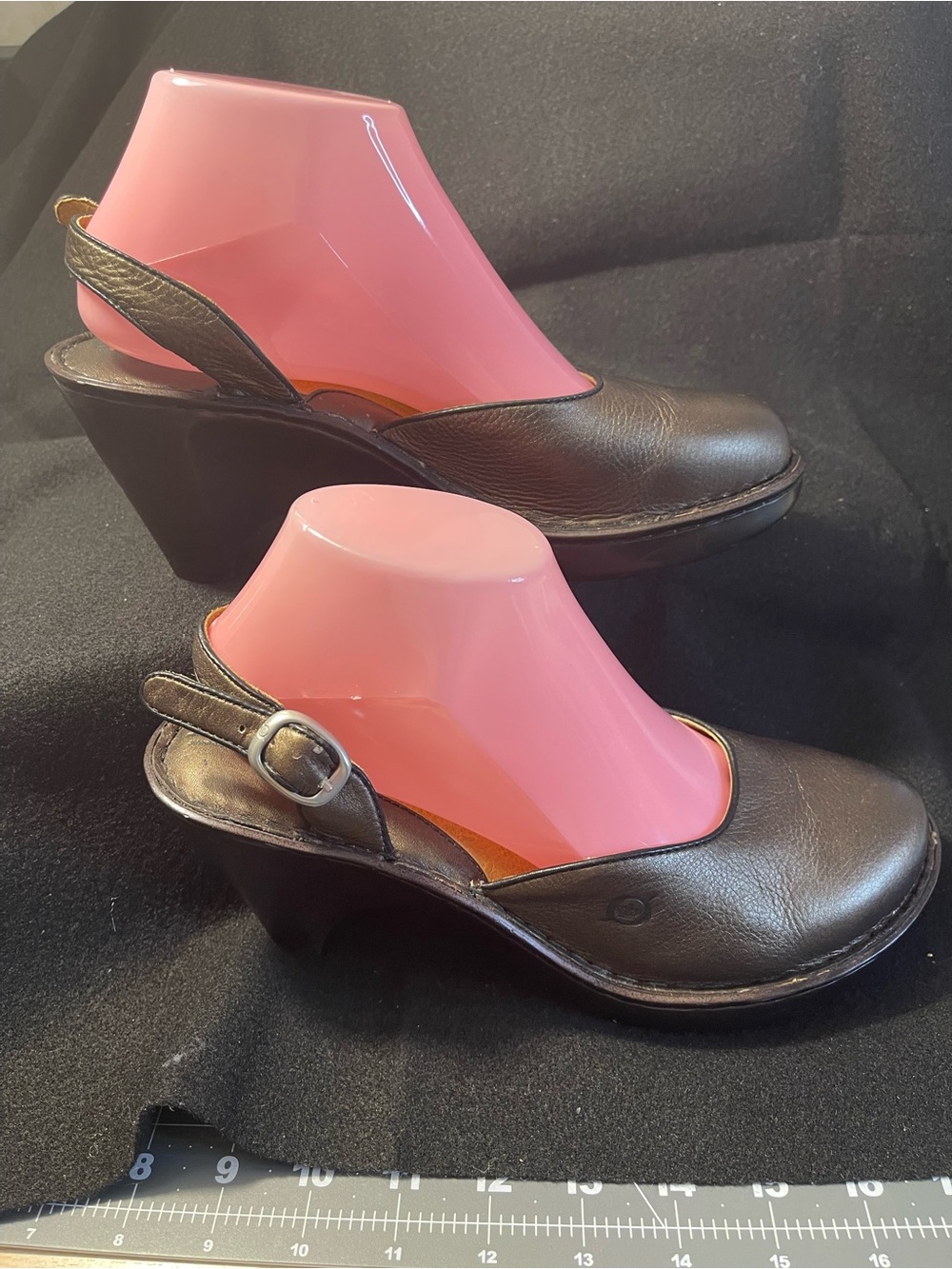 Women’s Born Leather Slingback Heels: golden shimmer color